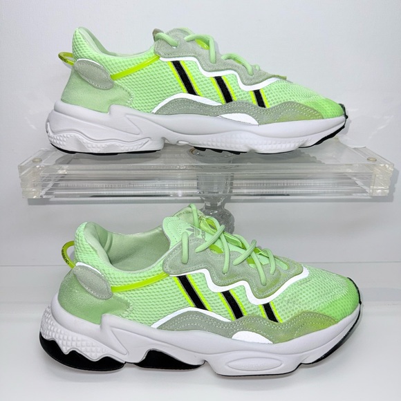 ADIDAS OZWEEGO/GLOW GREEN - Picture 2 of 9